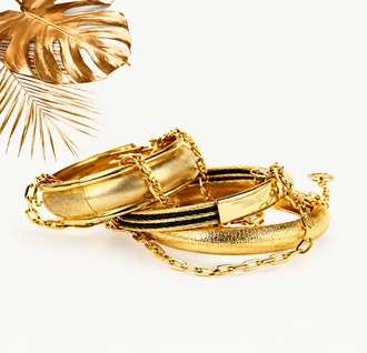 Elegant gold link bracelet from the Jewellery Hat collection